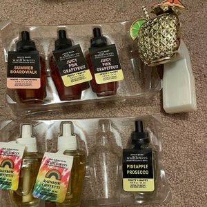 Wallflower plug and refills